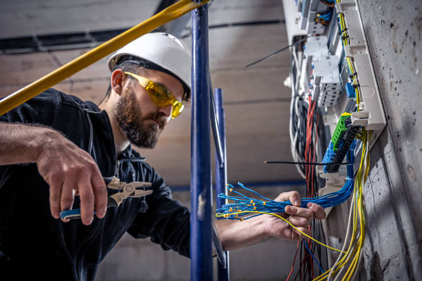 Best Emergency Electrician Near Me  in Oak Park, MI